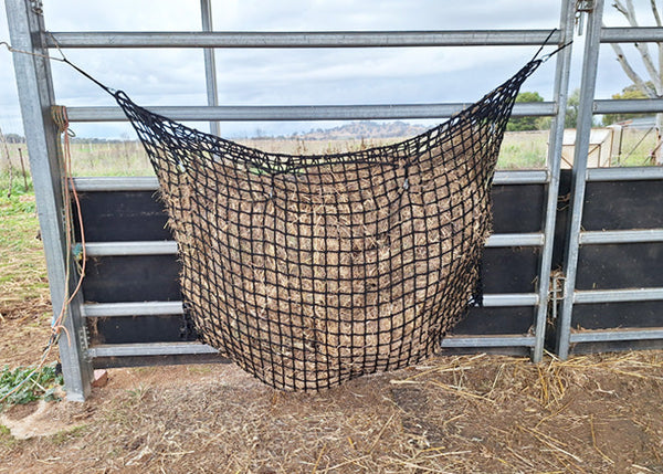 Hay-Stay Hanging Knotless Hay Net