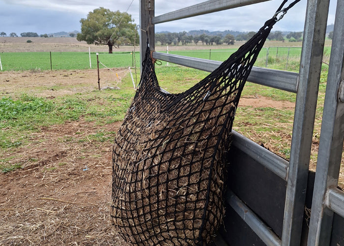Hay-Stay Hanging Knotless Hay Net – Gutzbusta New Zealand